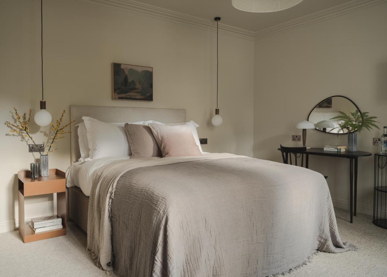 Leighton House - Boutique Guesthouse Bath Zewnętrze zdjęcie A bedroom