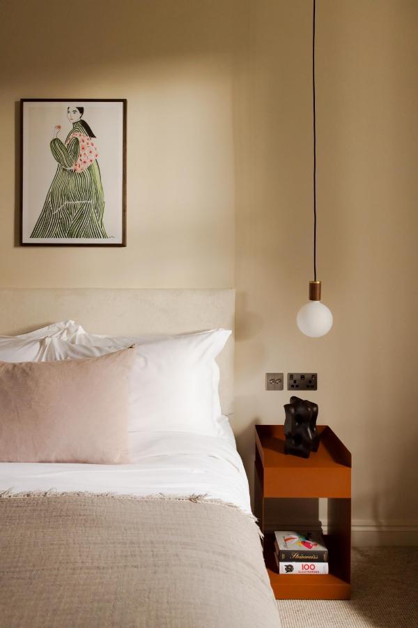 Leighton House - Boutique Guesthouse Bath Zewnętrze zdjęcie A pendant light