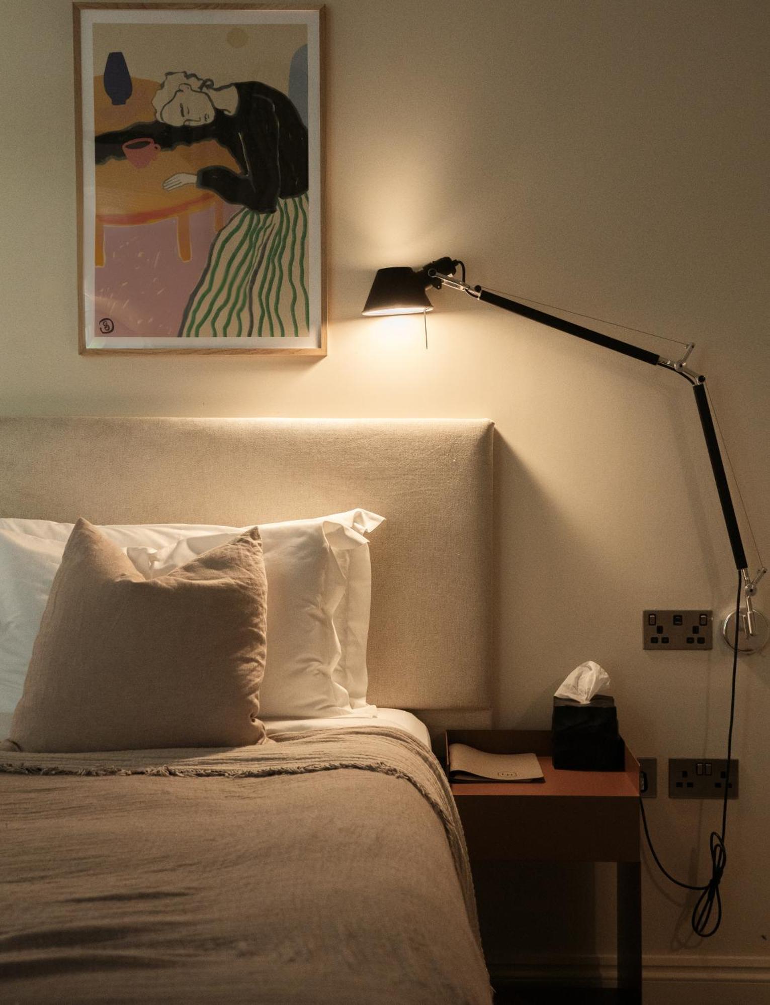 Leighton House - Boutique Guesthouse Bath Zewnętrze zdjęcie A wall-mounted lamp