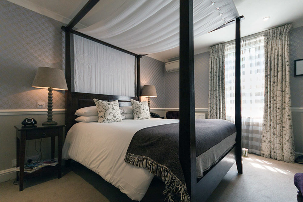 Leighton House - Boutique Guesthouse Bath Zewnętrze zdjęcie A bedroom at The Mitre